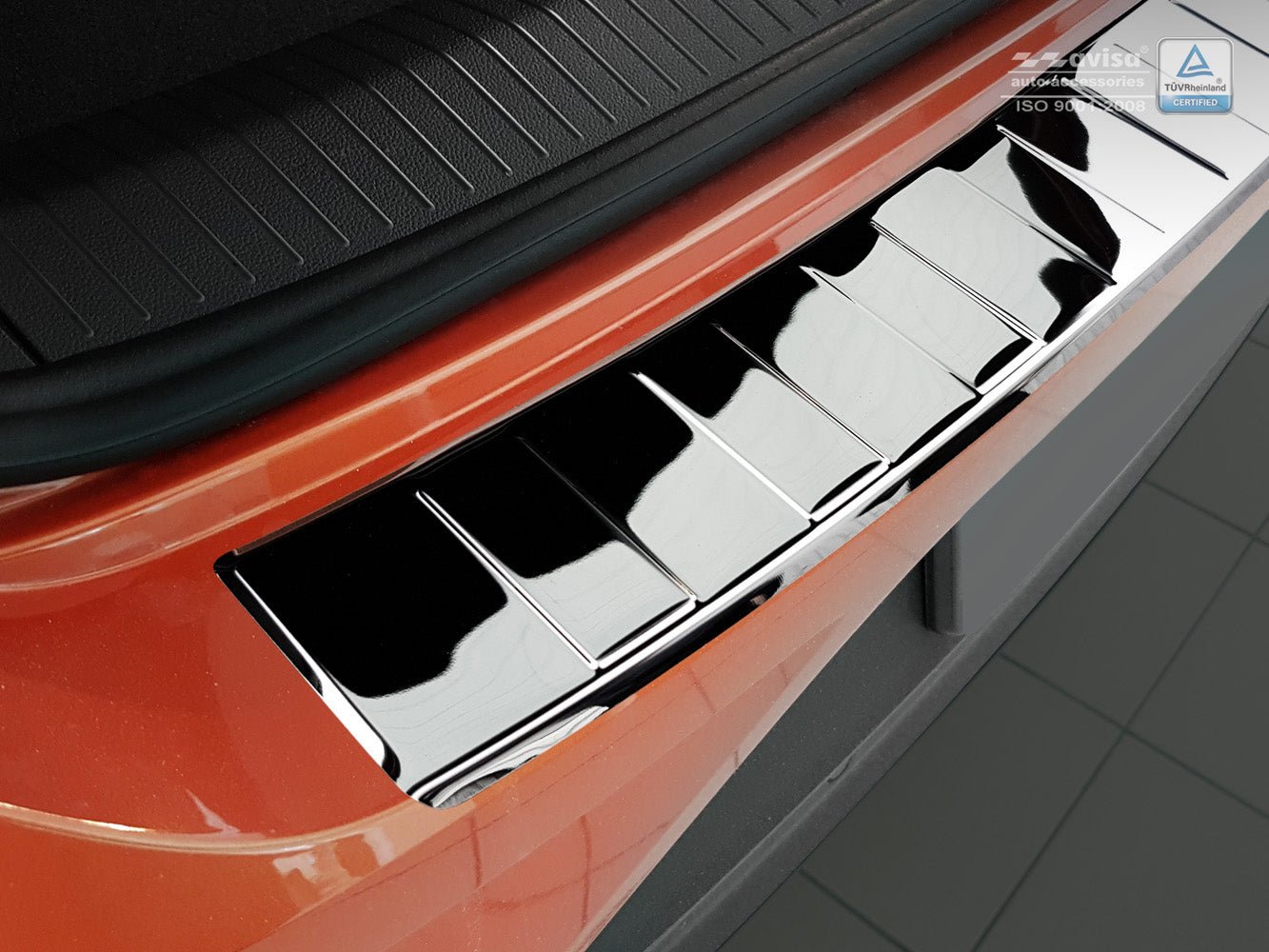 Lastskydd Volkswagen T-Roc/ cabrio 2017–2022, facelift 2022–2025 – Spegelpolerat silver | AVISA - Carlevel AB - Lastskydd