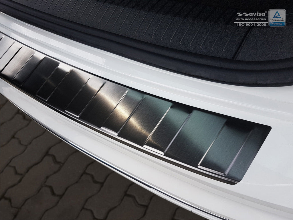 Lastskydd Volkswagen Tiguan II 2015–2020, facelift 2020+/ eHybrid 2020–2024 m.fl. – Svart | AVISA - Carlevel AB - Lastskydd