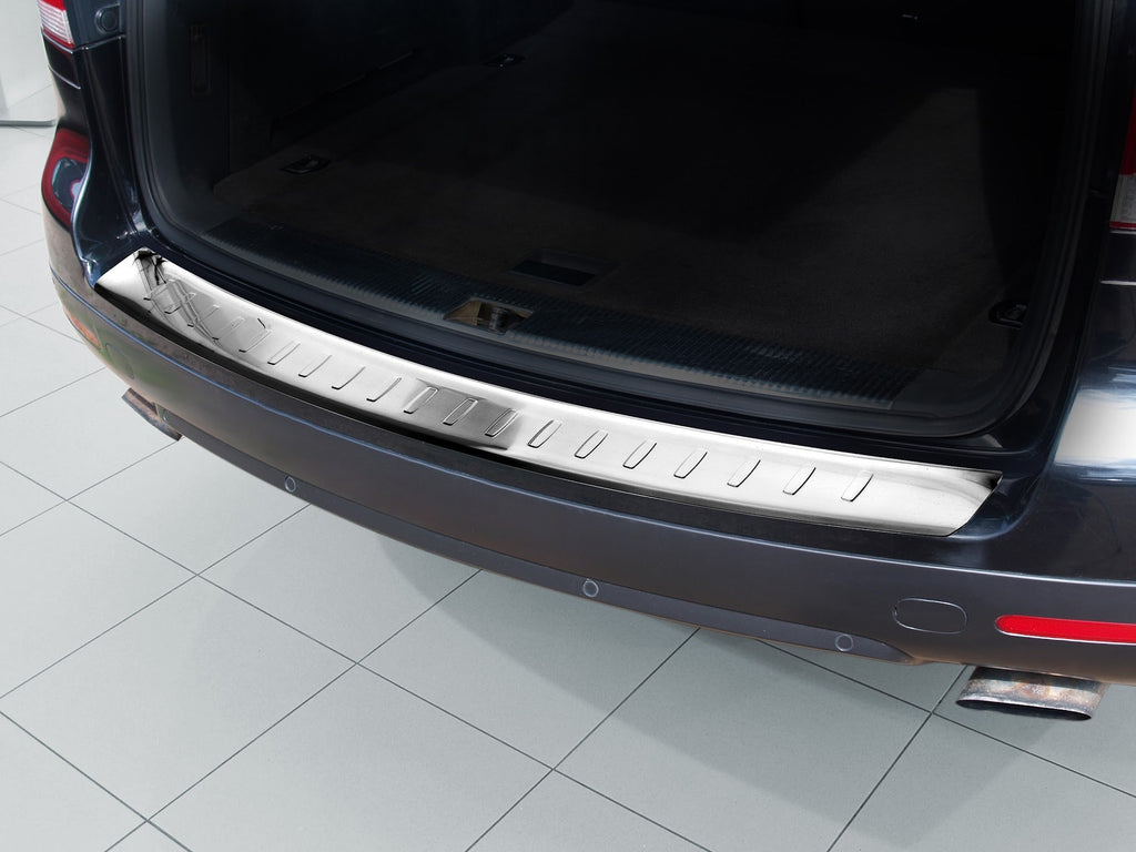 Lastskydd Volkswagen Touareg I 2007–2010 – Silver satin | AVISA - Carlevel AB - Lastskydd