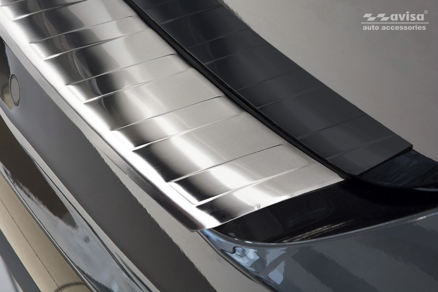 Lastskydd Volkswagen Touran III/ R-line 2015+ – Silver satin | AVISA - Carlevel AB - Lastskydd