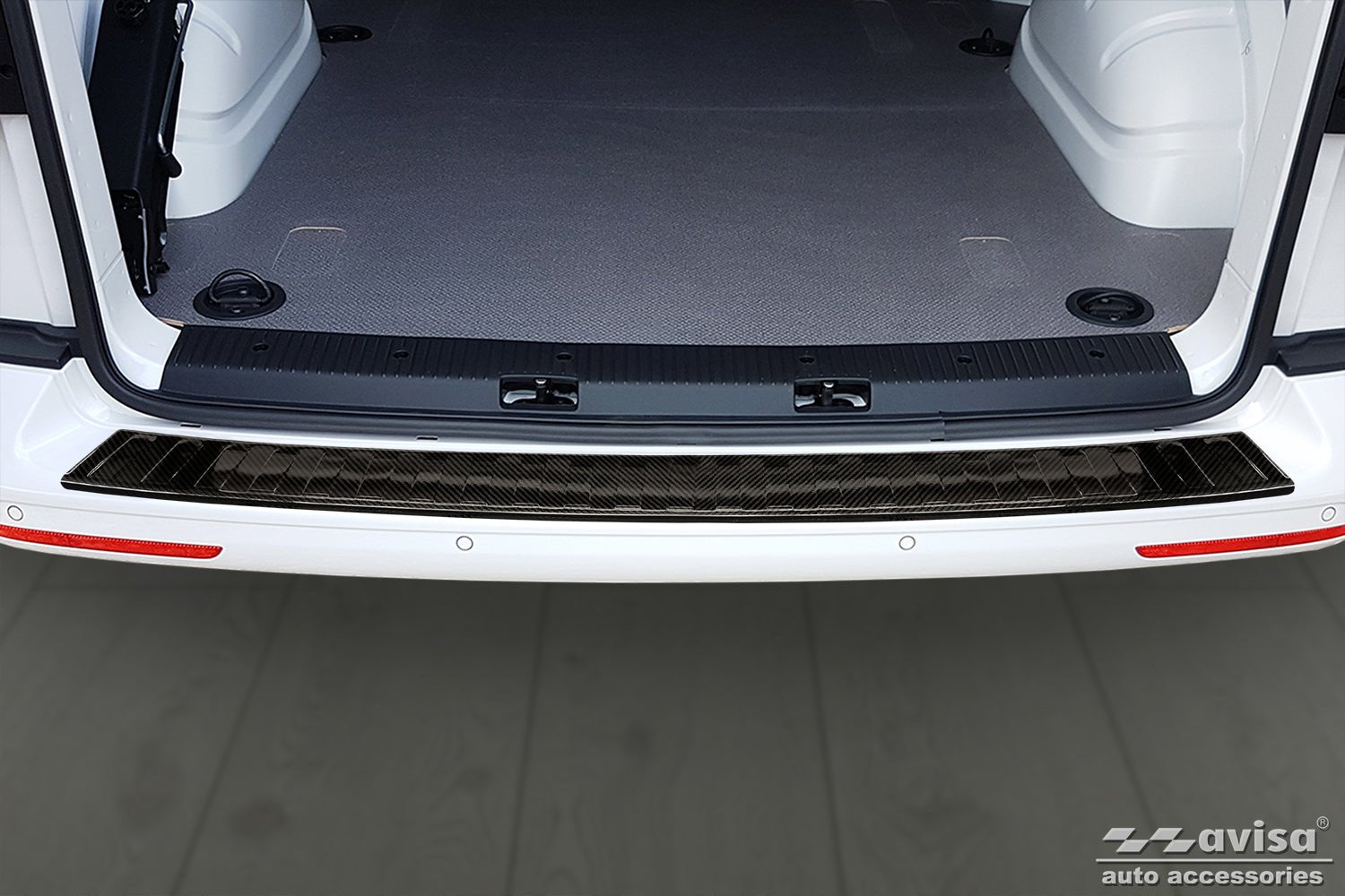 Lastskydd Volkswagen Transporter T5 Multivan, Caravelle 2003–2012, facelift 2012–2015 ( fits to the two bak dörrar and versionen… (2/49274) | AVISA - Carlevel AB - Lastskydd