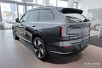 Lastskydd Volvo EX 90 2024+ – Spegelblank svart | AVISA - Carlevel AB - Lastskydd