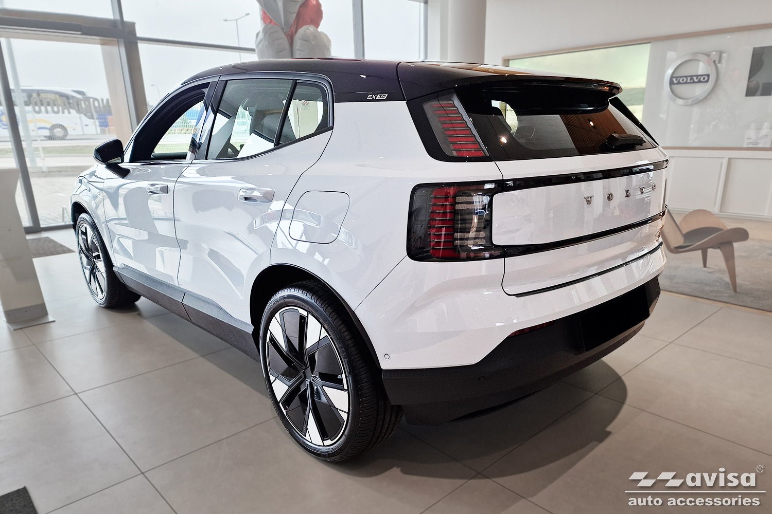 Lastskydd Volvo EX30 2023+ – Svart | AVISA - Carlevel AB - Lastskydd