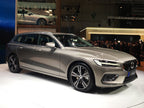 Lastskydd Volvo V60 II Kombi 2018+ m.fl. – Silver satin | AVISA - Carlevel AB - Lastskydd