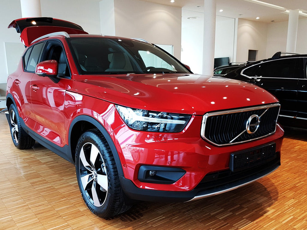 Lastskydd Volvo XC40 2017+ – Silver satin | AVISA - Carlevel AB - Lastskydd