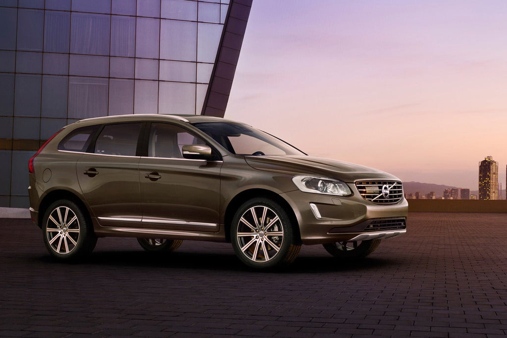 Lastskydd Volvo XC60 2013–2017 – Spegelblank steel,Svart Kolfiber | AVISA - Carlevel AB - Lastskydd
