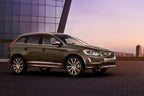 Lastskydd Volvo XC60 2013–2017 – Spegelblank steel,Svart Kolfiber | AVISA - Carlevel AB - Lastskydd