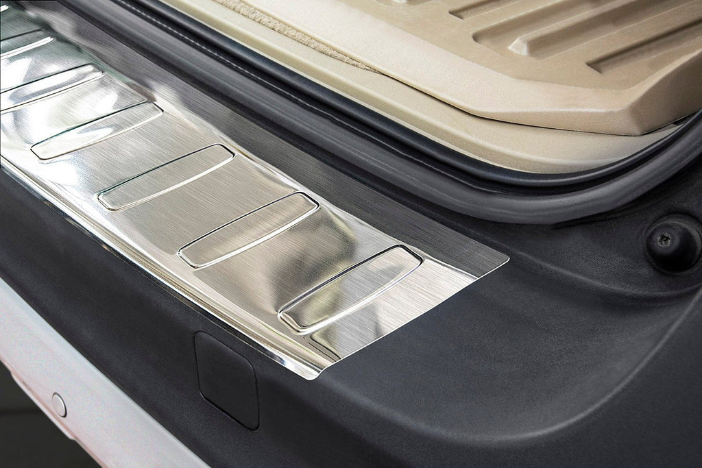 Lastskydd Volvo XC70 facelift 2013+ – Silver satin | AVISA - Carlevel AB - Lastskydd