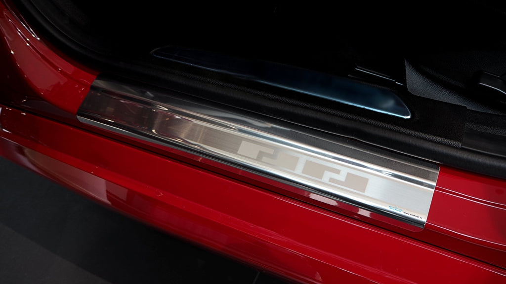 Tröskelskydd Alfa Romeo Giulia II FL 2020+ – rostfritt stål - Carlevel AB - Fordon och delar > Fordonsdelar > Karossdelar