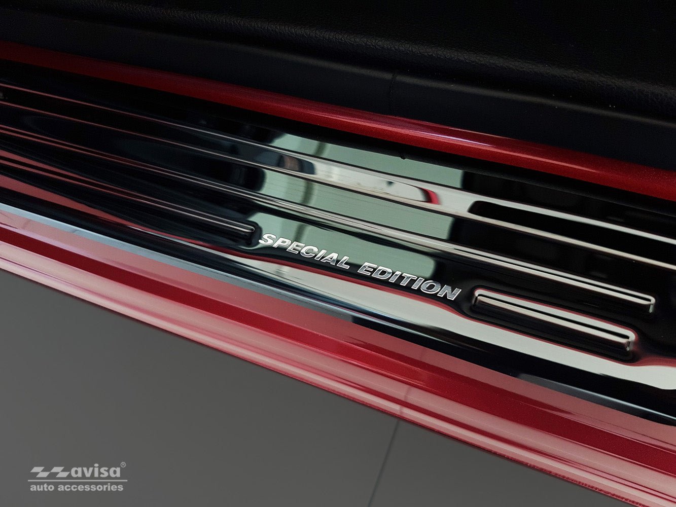 Tröskelskydd Honda Cr-V V 2018+ / Honda Cr-V V Hybrid 2019+ – Spegelblank svart | AVISA - Carlevel AB - Tröskelskydd