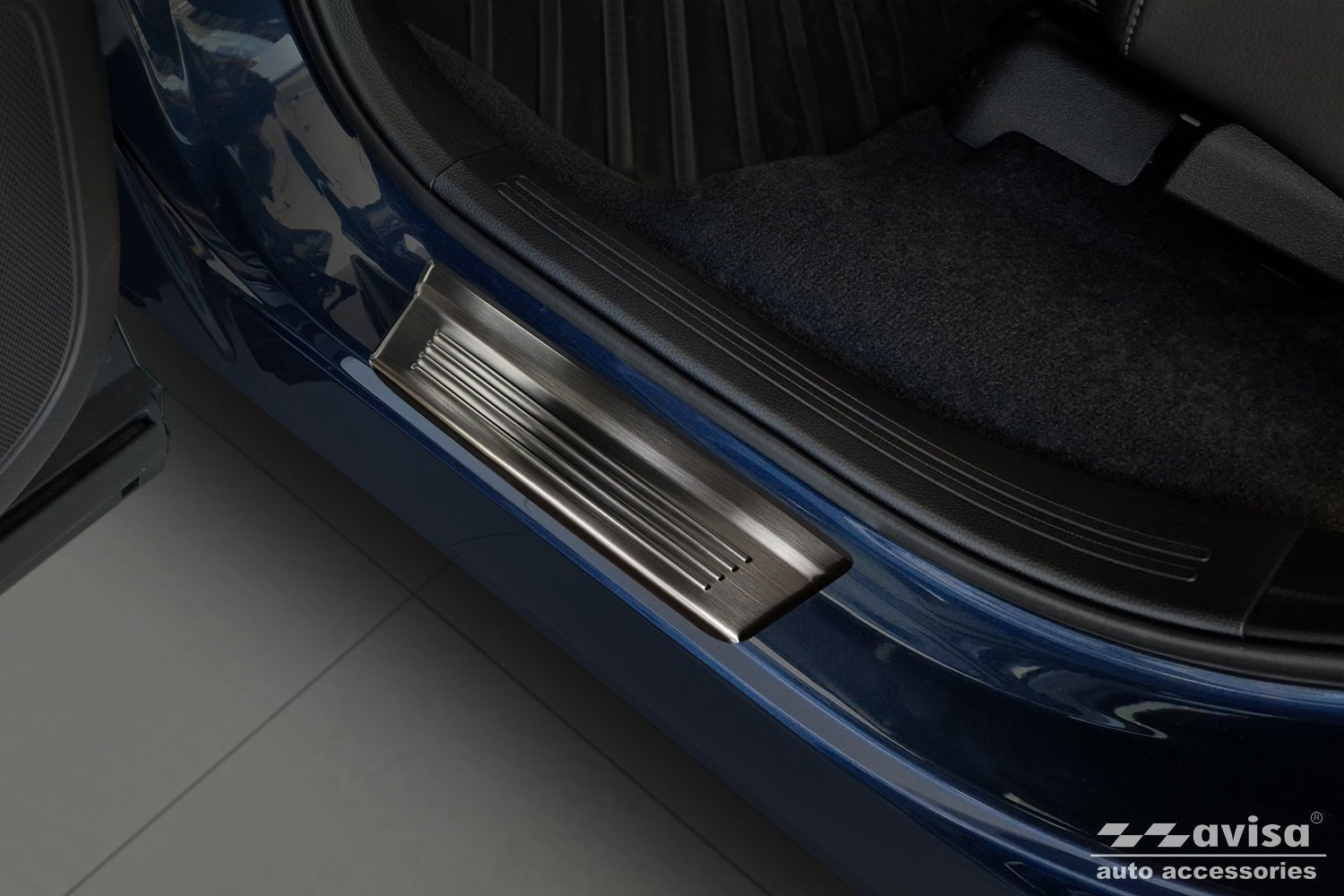 Tröskelskydd Lines Honda Cr-V VI 2023+ – Svart | AVISA - Carlevel AB - Tröskelskydd