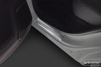 Tröskelskydd Lines Jaecoo J7 2023+ – Silver satin | AVISA - Carlevel AB - Tröskelskydd