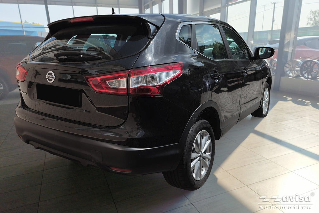 Tröskelskydd Lines Nissan Qashqai II Crossover 2014–2017, facelift 2017–2021 – Silver satin | AVISA - Carlevel AB - Tröskelskydd