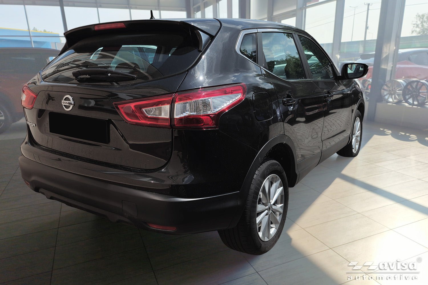 Tröskelskydd Lines Nissan Qashqai II Crossover 2014–2017, facelift 2017–2021 – Silver satin | AVISA - Carlevel AB - Tröskelskydd