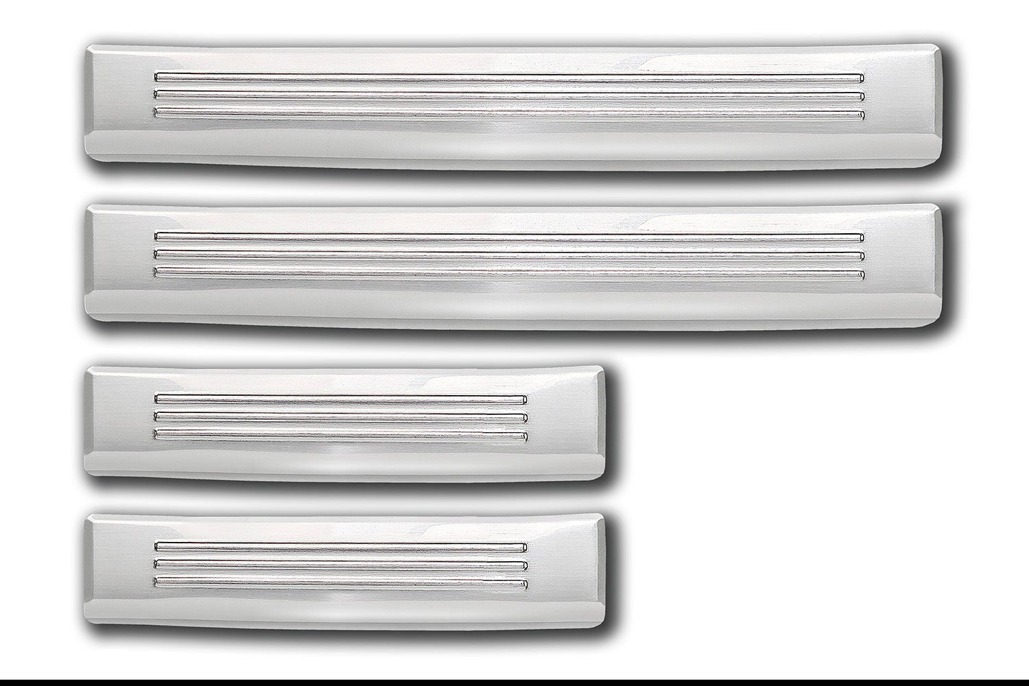 Tröskelskydd Lines Opel Frontera 2024+/ Frontera Electric 2024+ – Silver satin | AVISA - Carlevel AB - Tröskelskydd