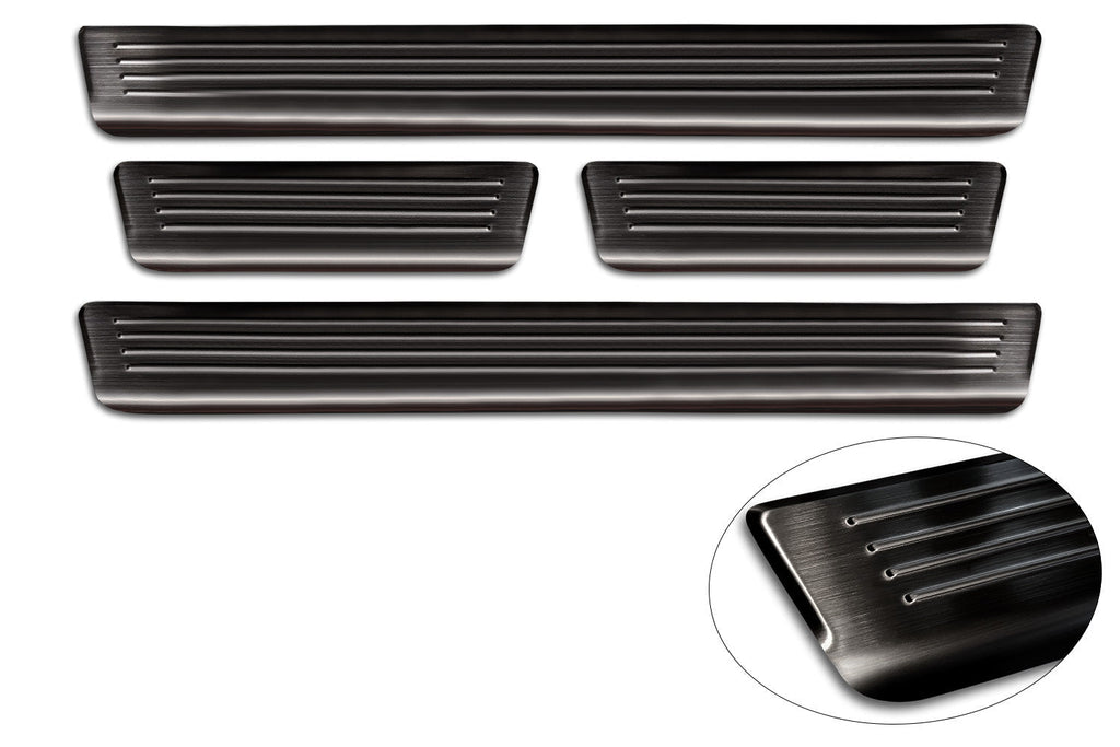 Tröskelskydd Lines Skoda Octavia IV liftback/ Kombi 2019–2024 facelift 2024+ – Svart | AVISA - Carlevel AB - Tröskelskydd