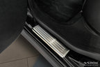 Tröskelskydd Lines Subaru Crosstrek III 2023+ – Silver satin | AVISA - Carlevel AB - Tröskelskydd
