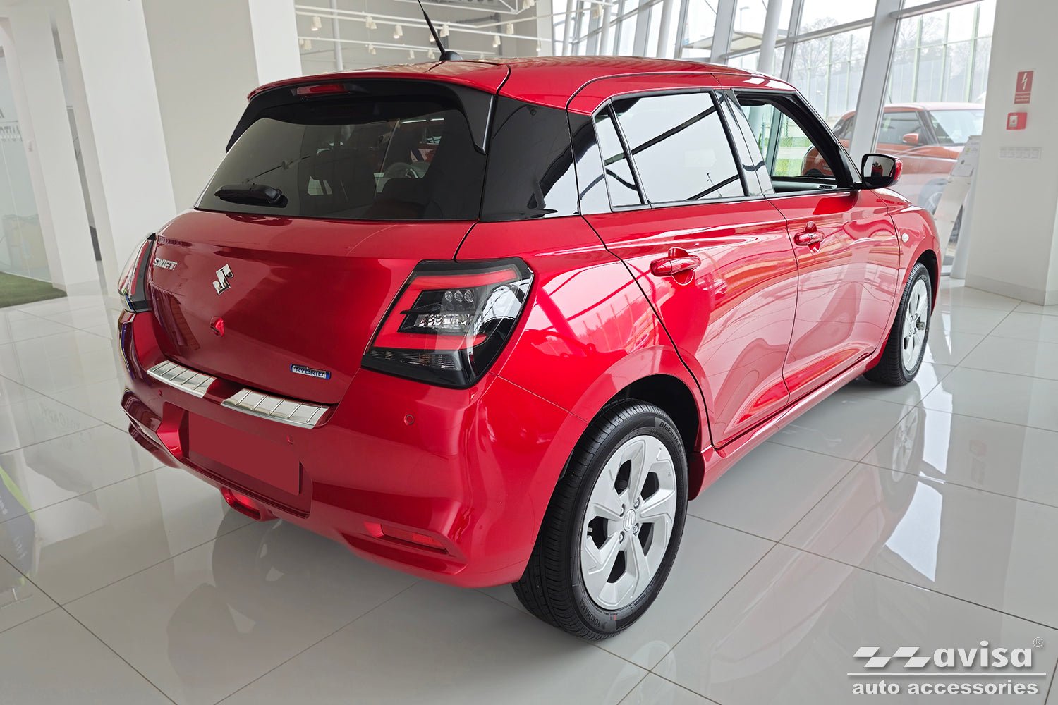 Tröskelskydd Lines Suzuki Swift VII halvkombi 5-dörrars 2024+ – Silver | AVISA - Carlevel AB - Tröskelskydd