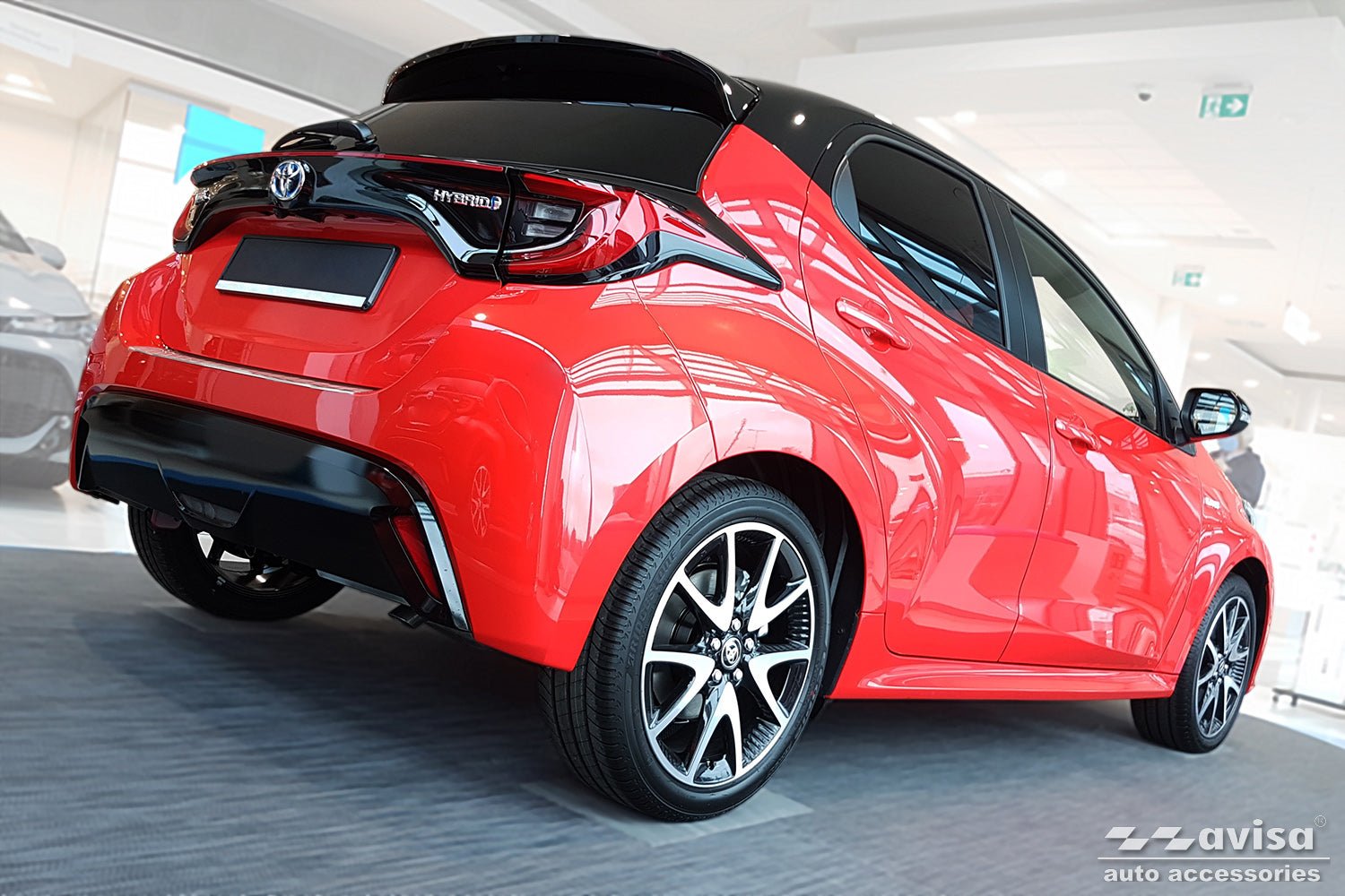 Tröskelskydd Lines Toyota C-Hr II crossover 2023–2025, facelift 2025+ m.fl. – Silver satin | AVISA - Carlevel AB - Tröskelskydd