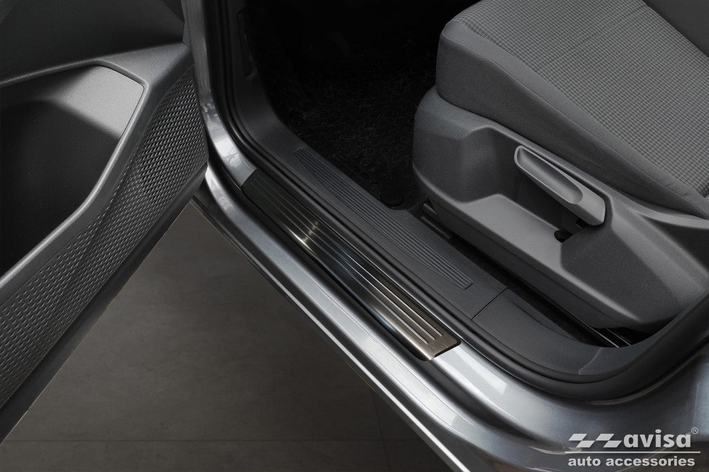Tröskelskydd Lines Volkswagen Caddy V (SB) 2020+ / Volkswagen Caddy Cargo V (SB ) furgon 2020+ – Svart | AVISA - Carlevel AB - Tröskelskydd