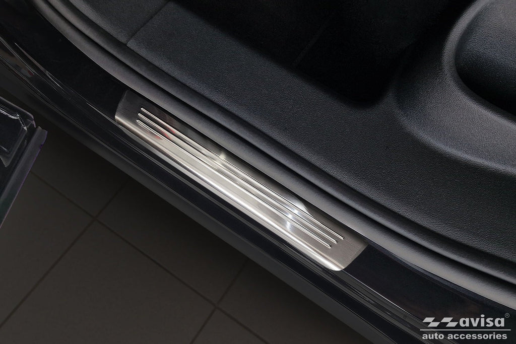 Tröskelskydd Lines Volkswagen Tiguan III 2024+ – Silver satin | AVISA - Carlevel AB - Tröskelskydd