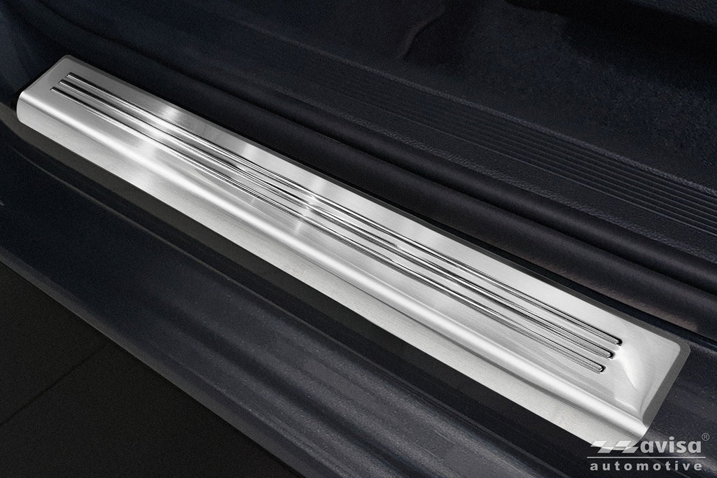 Tröskelskydd Lines Volkswagen Touran III/ R-line 2015+ – Silver satin | AVISA - Carlevel AB - Tröskelskydd
