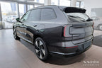 Tröskelskydd Lines Volvo EX 90 2024+ – Silver satin | AVISA - Carlevel AB - Tröskelskydd