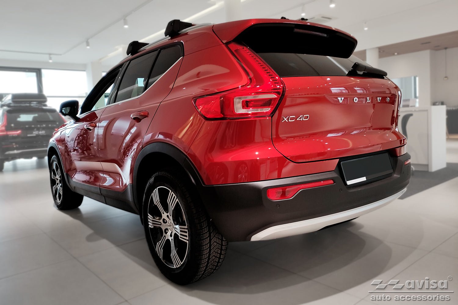 Tröskelskydd Lines Volvo XC40 2017+ – Silver satin | AVISA - Carlevel AB - Tröskelskydd