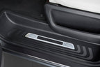 Tröskelskydd Mercedes V Class W447/ Vito III 2014+ – Silver satin | AVISA - Carlevel AB - Tröskelskydd